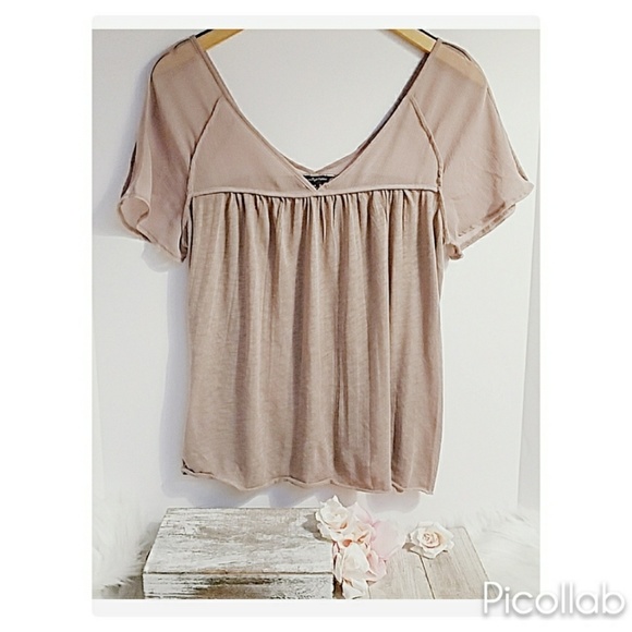 American Eagle Outfitters Tops - American Eagle Outfitters Sheer/Slub top